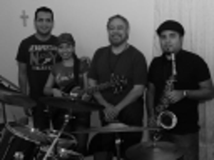 Gallery photo 2 of Cesar Tello's Band