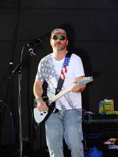 Gallery photo 3 of Chad Freeman and Redline