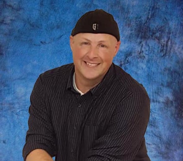 Gallery photo 5 of Chad "The Hypnotist"