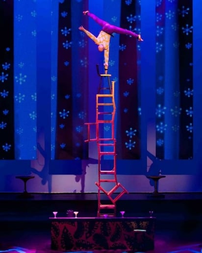 Gallery photo 1 of Chairs Balancing -rokardy