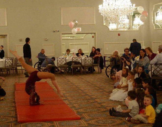 Gallery photo 39 of Chandelier Circus Entertainment