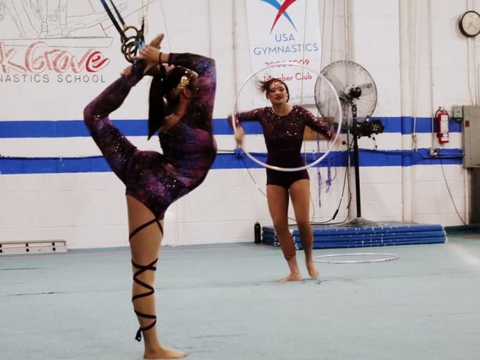 Gallery photo 41 of Chandelier Circus Entertainment