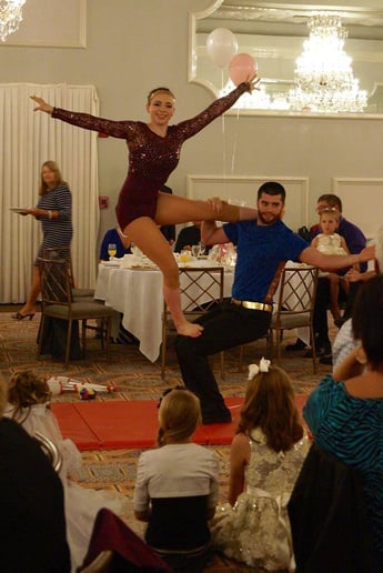 Gallery photo 53 of Chandelier Circus Entertainment