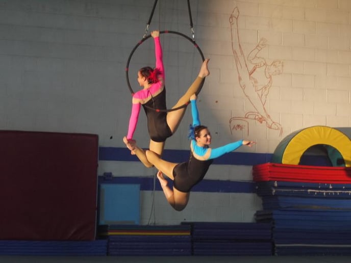 Gallery photo 54 of Chandelier Circus Entertainment
