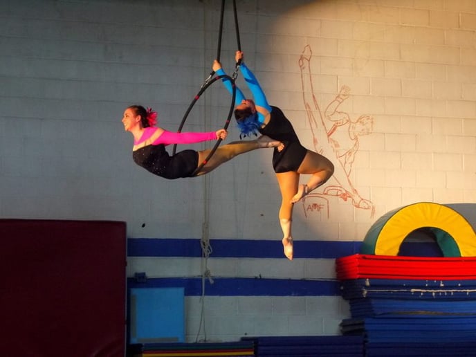 Gallery photo 55 of Chandelier Circus Entertainment