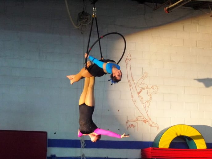 Gallery photo 56 of Chandelier Circus Entertainment