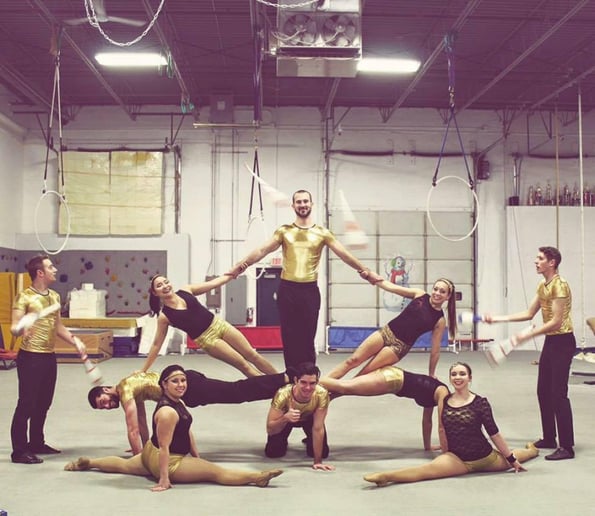 Gallery photo 1 of Chandelier Circus Entertainment