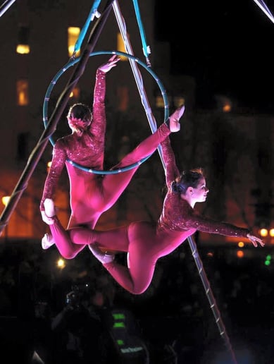 Gallery photo 34 of Chandelier Circus Entertainment