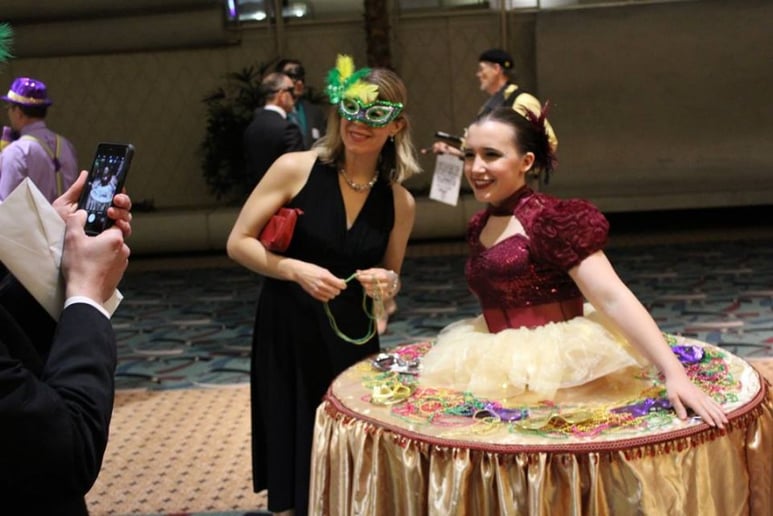Gallery photo 14 of Chandelier Circus Entertainment