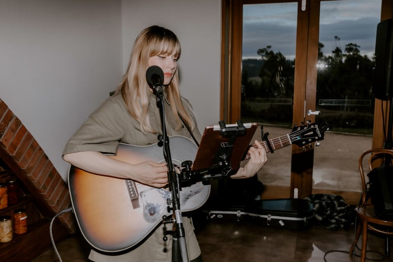 Gallery photo 4 of Charlie Acoustic Musician