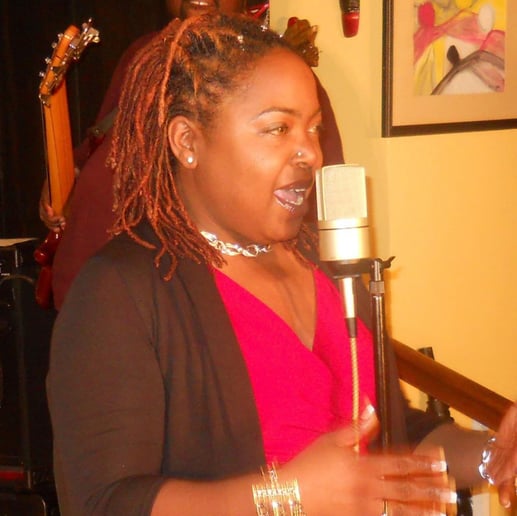 Gallery photo 4 of CHARLII Bluu Live