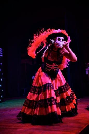 Gallery photo 5 of Charlotte La Belle Araigne'e Burlesque