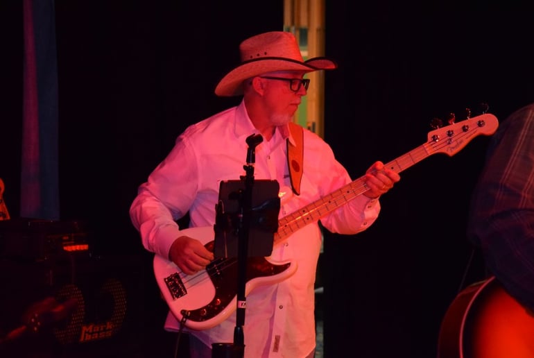 Gallery photo 4 of Chasing Texas