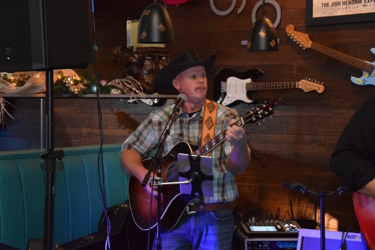 Gallery photo 9 of Chasing Texas