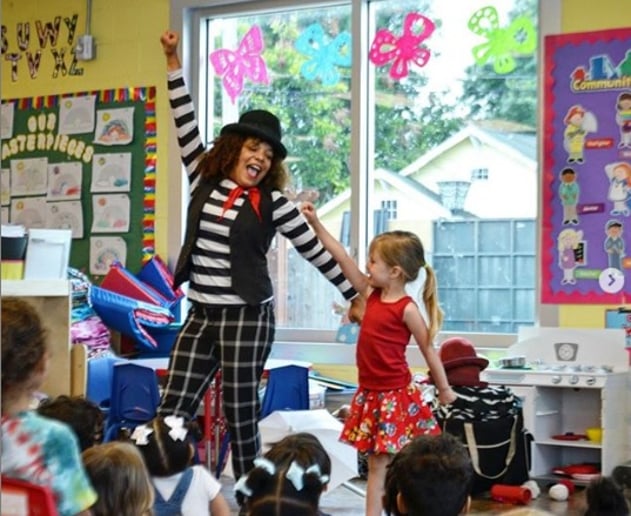 Gallery photo 2 of Chatty The Mime