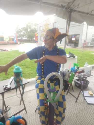 Gallery photo 4 of Checkers Balloon Fun!