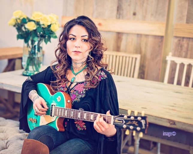 Gallery photo 7 of Acoustic Chelsea Takami!