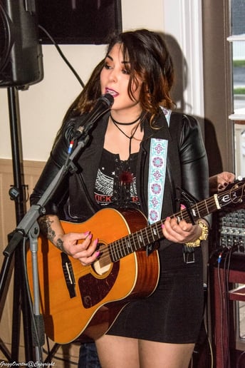 Gallery photo 4 of Acoustic Chelsea Takami!