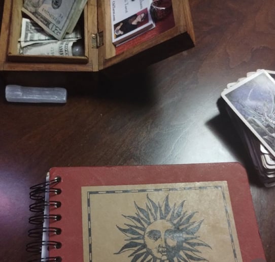 Gallery photo 7 of Chi Tarot