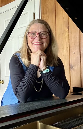 Gallery photo 2 of Chicago Elegant Piano