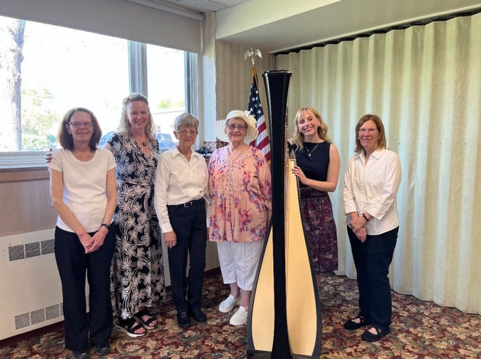 Gallery photo 7 of Chicago Harpist Anya Pasowicz