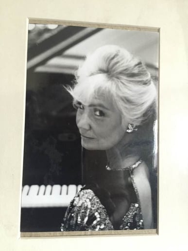 Gallery photo 6 of Chicago's # 1 Special Event Pianist Kathie Nicolet