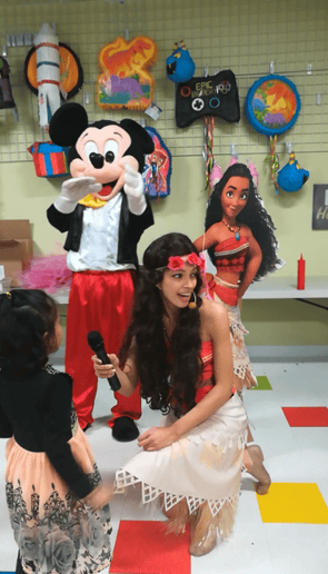 Gallery photo 9 of Chica's Party Entertainment