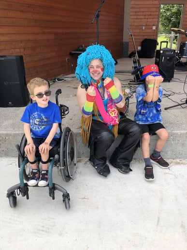 Gallery photo 9 of Chickabilly Chick Rocks Kids Music Show
