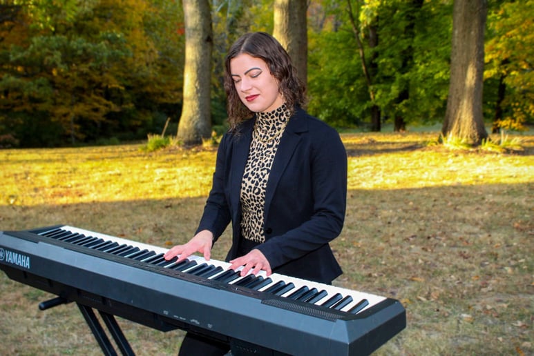 Gallery photo 2 of Adina Taylor, Event Pianist