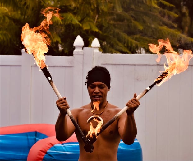 Gallery photo 6 of Chief Laiuni Samoan Fireknife Dancer