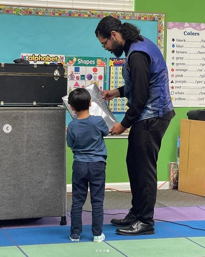 Gallery photo 16 of California Kids Fun Puppet and Magic Shows