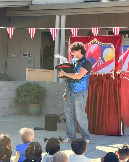 Gallery photo 11 of California Kids Fun Puppet and Magic Shows