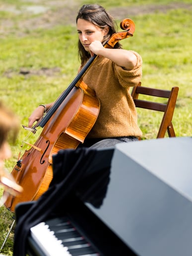 Gallery photo 5 of Chloe Mendola- Cellist