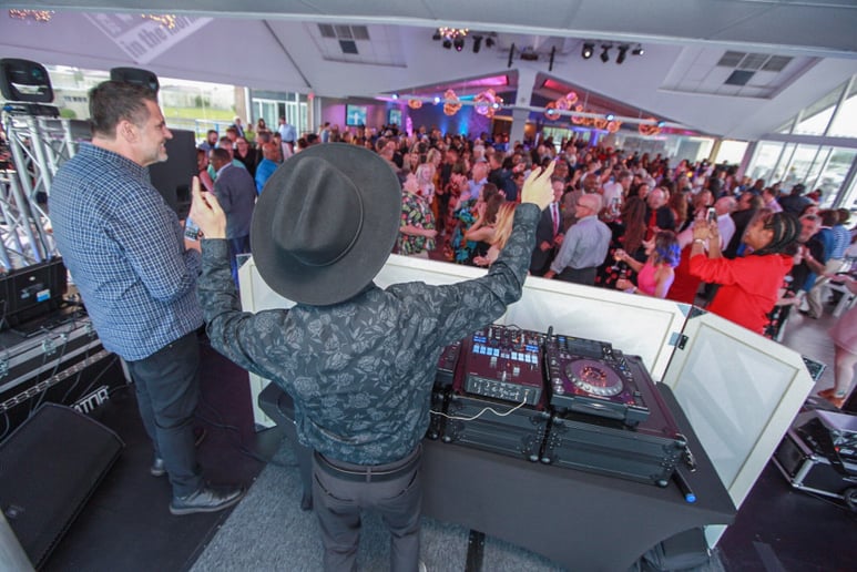 Gallery photo 4 of CHOFF Entertainment