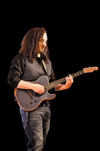 Gallery photo 1 of Chris Battle