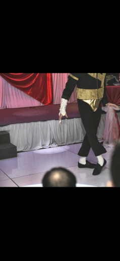 Gallery photo 3 of Antonio Rayne the Michael Jackson tribute artist