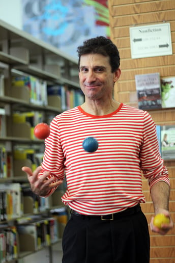 Gallery photo 1 of Chris Fascione:  Juggling Funny Stories!