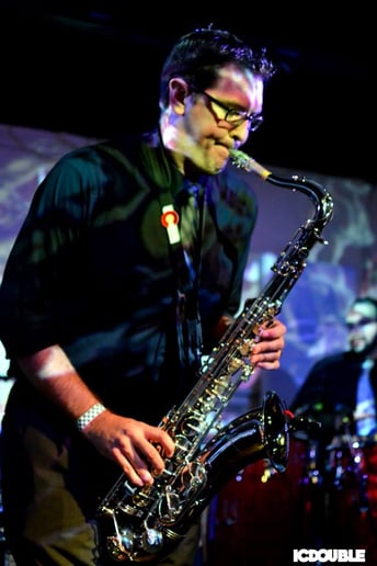 Gallery photo 2 of SuperSaxy™