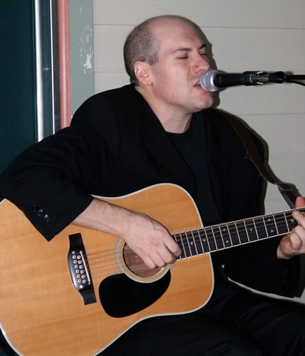 Gallery photo 1 of Chris Thomas