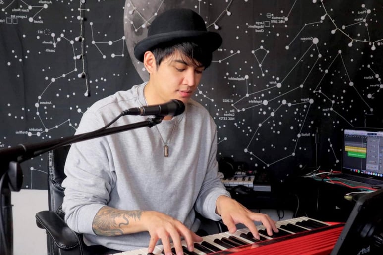 Gallery photo 5 of Chris Valera the Angry Piano