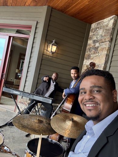 Gallery photo 2 of Chrishawn Darby Trio