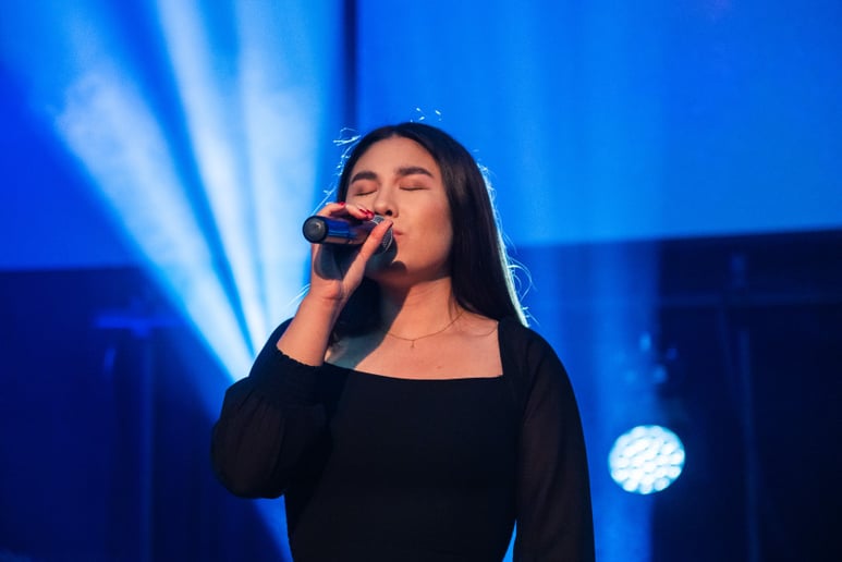 Gallery photo 1 of Christian Musician, Lisette Shaffer