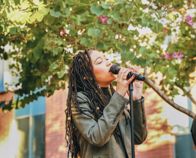 Gallery photo 6 of Chantelle J'Nae - Professional Singer & Musician