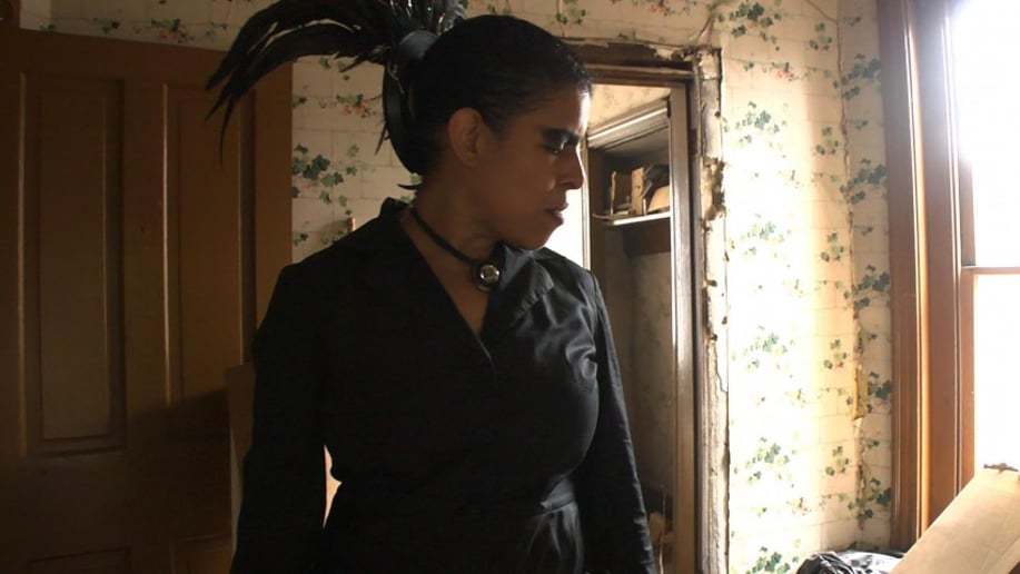 Gallery photo 2 of Christiane Dolores