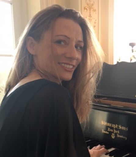 Gallery photo 1 of Christina Lynn, Professional Pianist