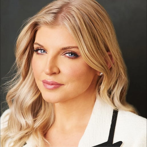 Gallery photo 4 of Christina Roz