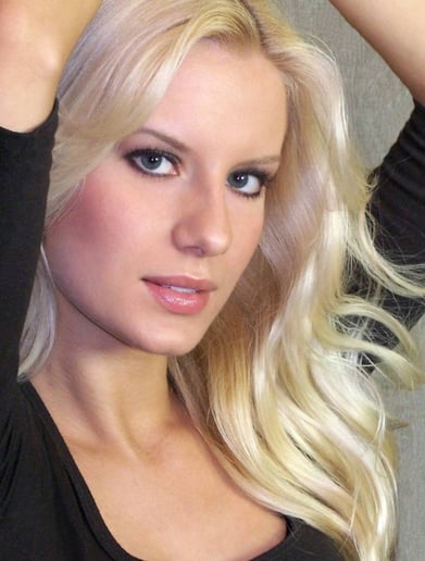 Gallery photo 5 of Christina's Tribute to Taylor Swift, Gaga, and Britney