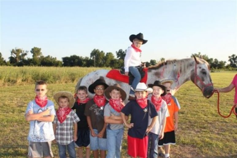 Gallery photo 1 of Christine Wilson Birthday Pony Parties