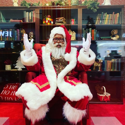 Gallery photo 2 of Santa Raymond
