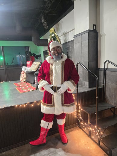 Gallery photo 9 of Santa Raymond